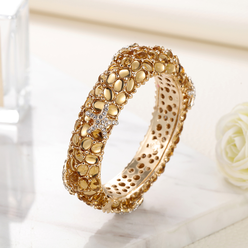 Sally's Paradise Christmas gif - Paradise Jewelry & Watches Llc Miami Photos review and price