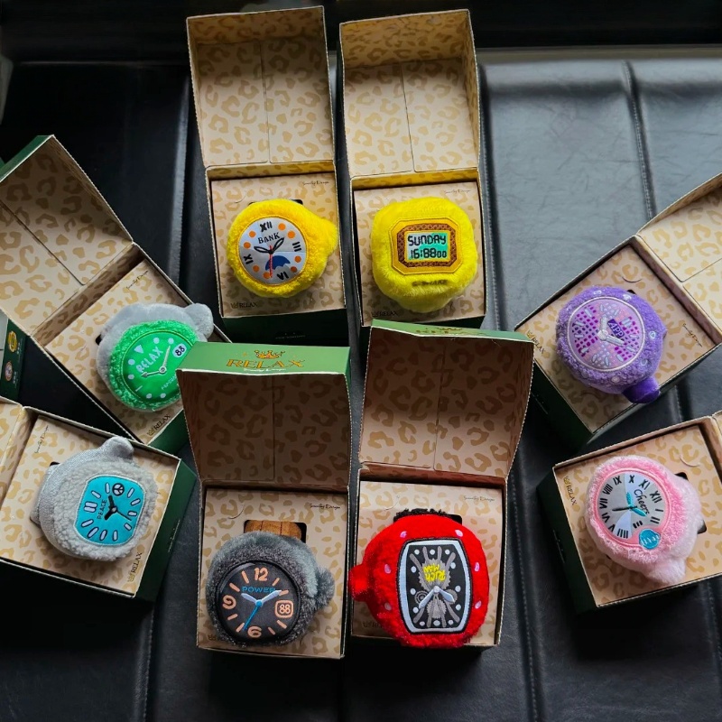In Stock Pop Sunday Plush Rela - Jewelry Box With Watches review and price